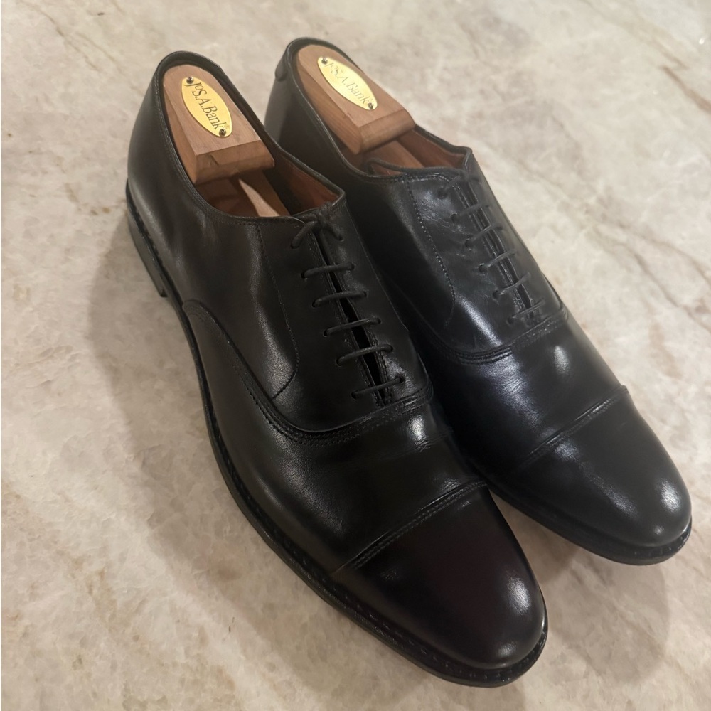 Allen Edmonds Black Leather Oxfords